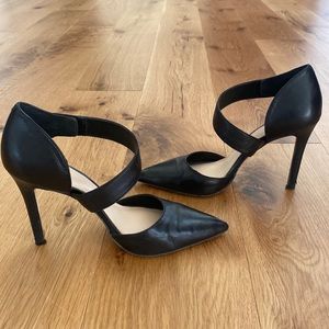 Vince Camuto pointed toe heels, size 6.5